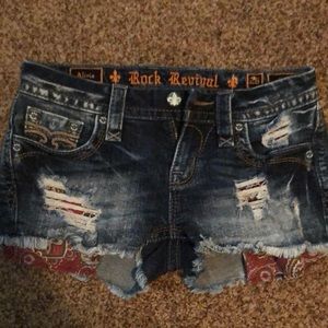 NEVER WORN Rock revival shorts